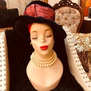 VINTAGE BLUE VELVET W/RED SASH EXCELLENT COND